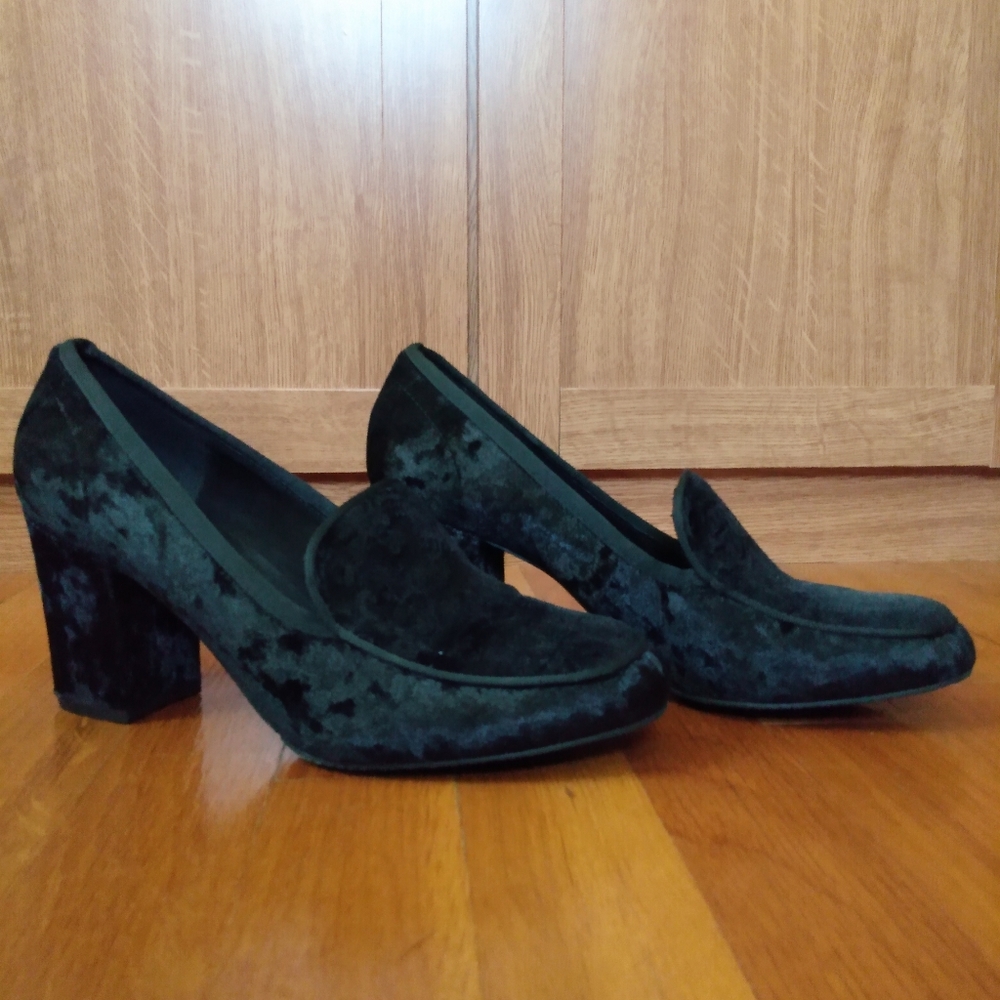 New York Transit Black Velvet Block Heel Shoes